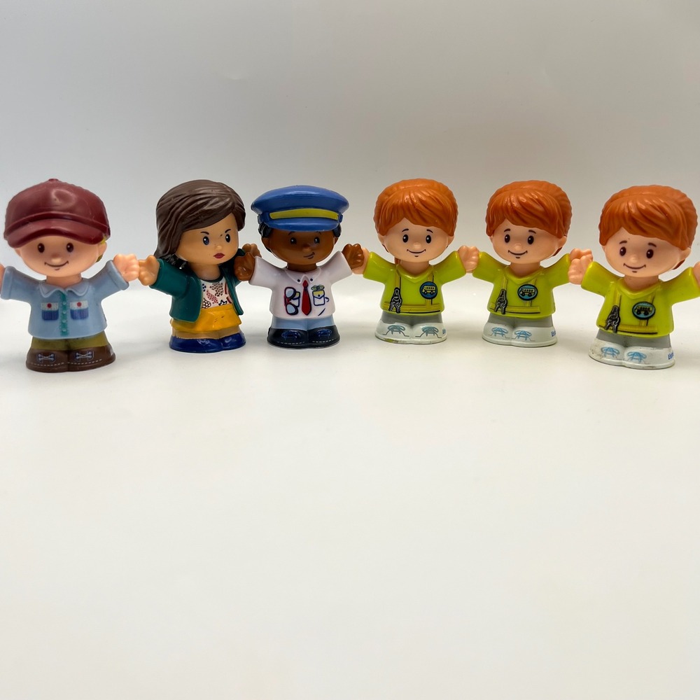 Fisher-Price Little People Mixed Lot of 6 figures 2 duplicates